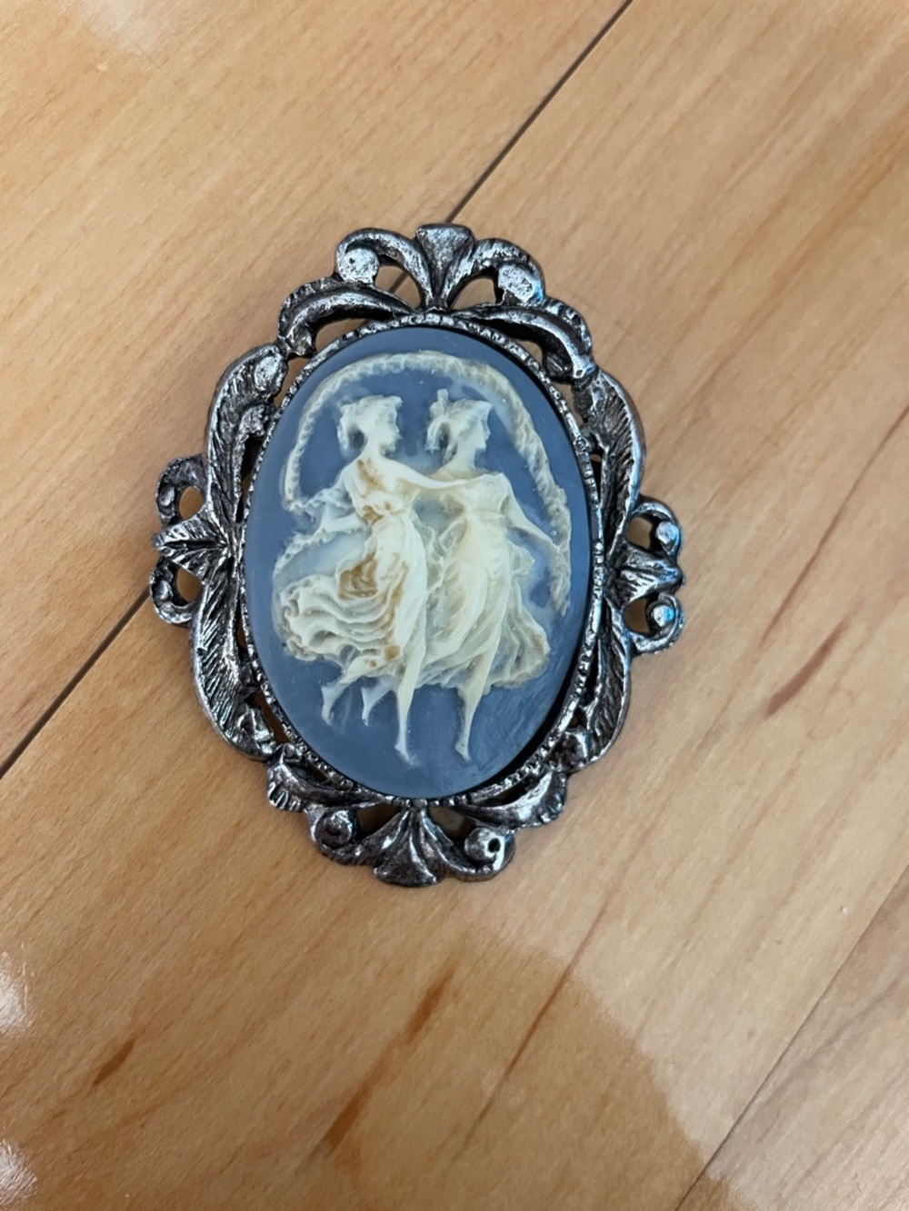 Vintage cameo brooch dancing lady’s